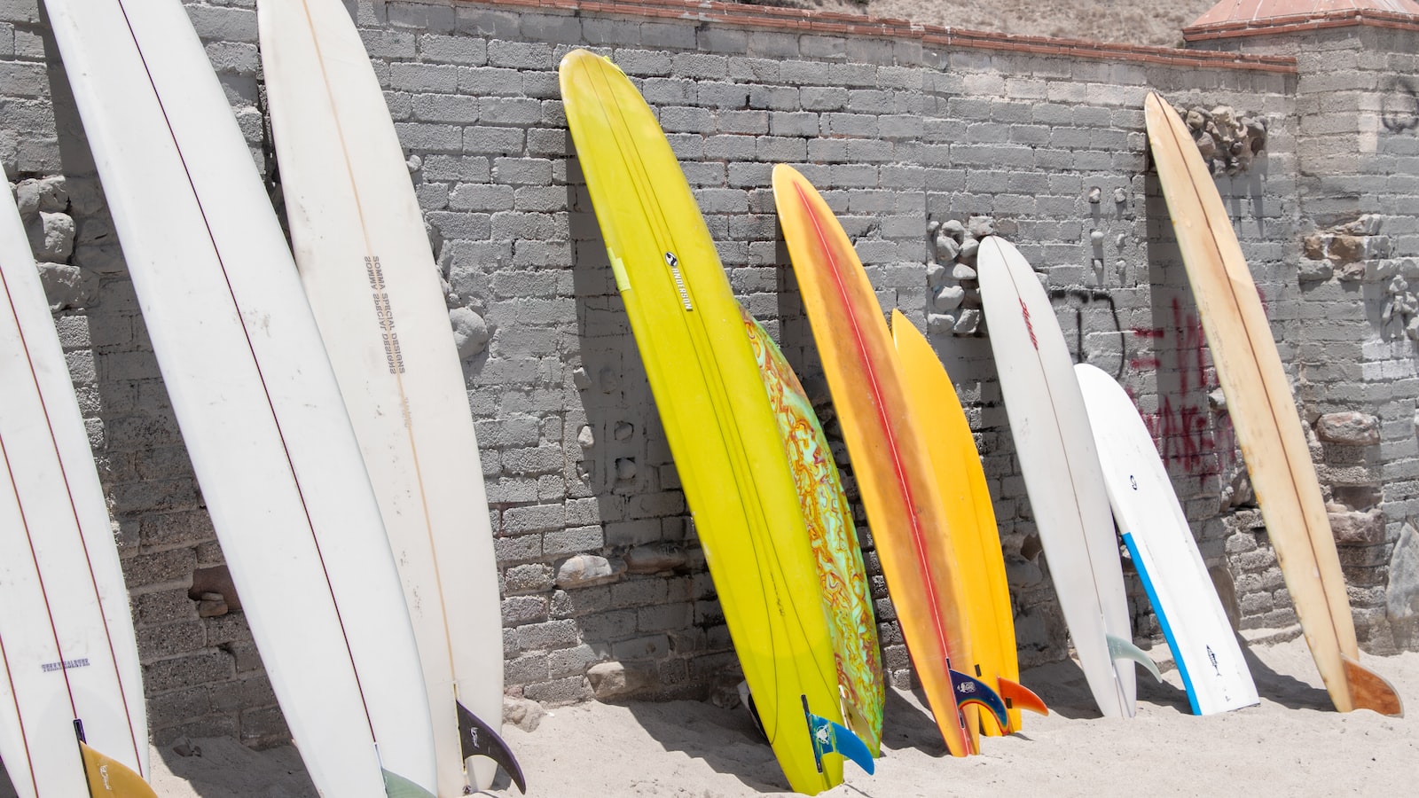 how to store surfboards